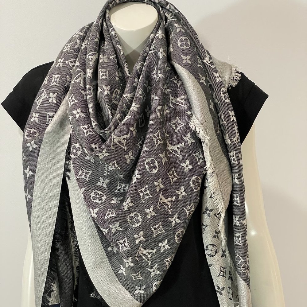 LOUIS VUITTON LV MONOGRAM BLACK/GRAY DENIM SHAWL